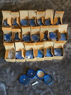 Lot of 20 Small Blue Grinders